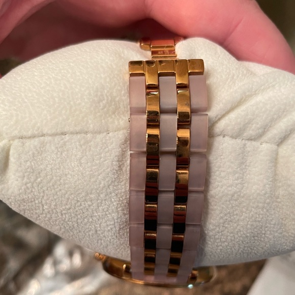 Kate Spade Watch - Picture 5 of 9